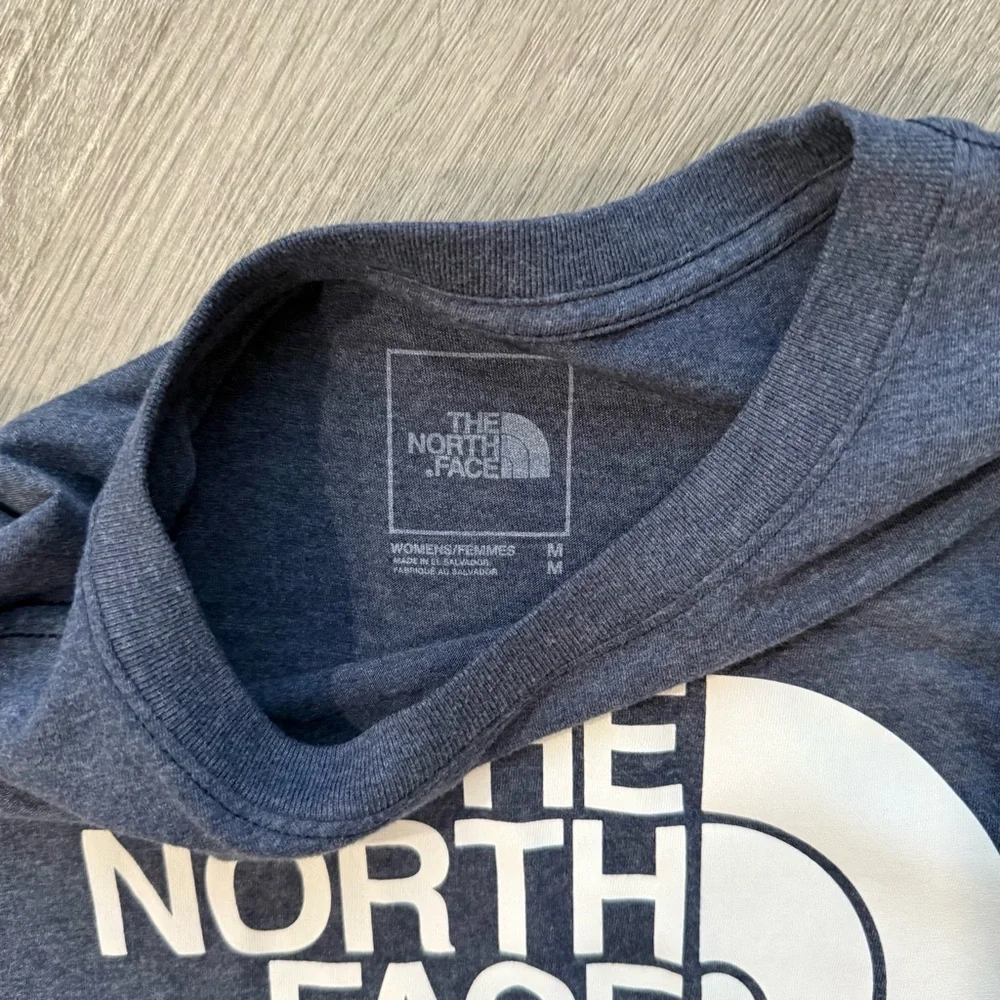 The North Face Navy Graphic Tee - Picture 2 of 2